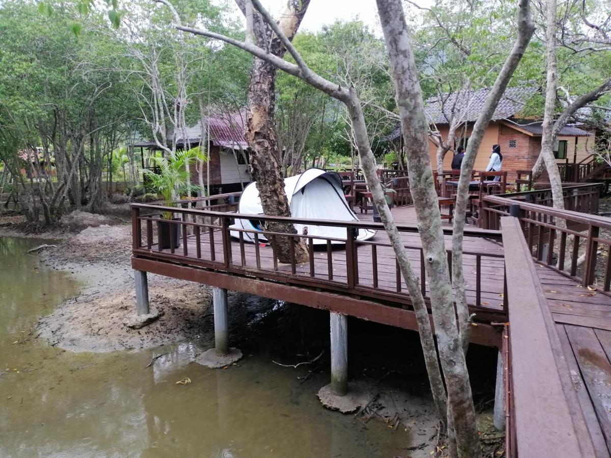 Api-Api Eco Chalet Pantai Kok Eksteriør billede