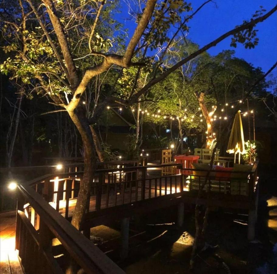 Api-Api Eco Chalet Pantai Kok Eksteriør billede