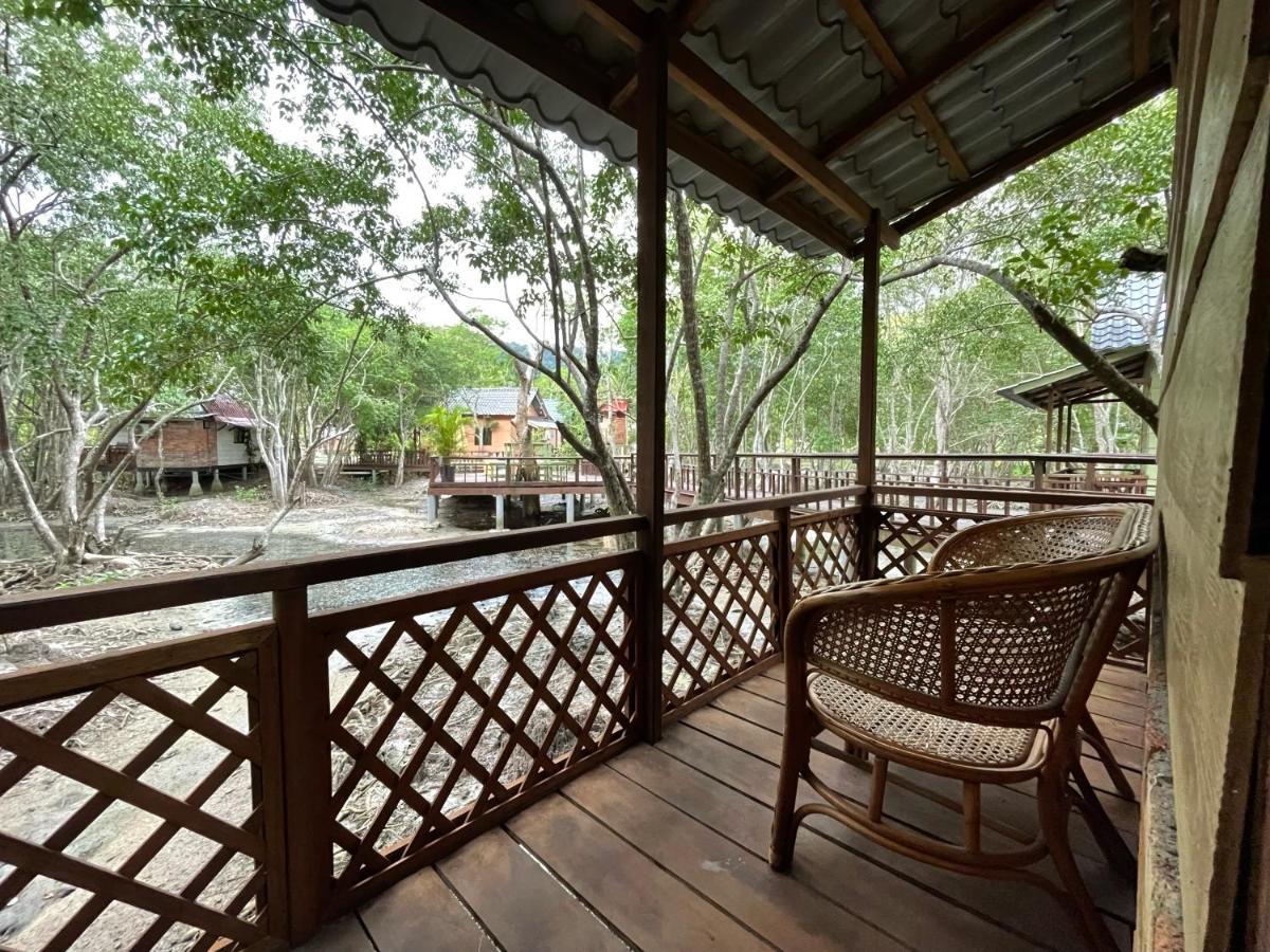 Api-Api Eco Chalet Pantai Kok Eksteriør billede